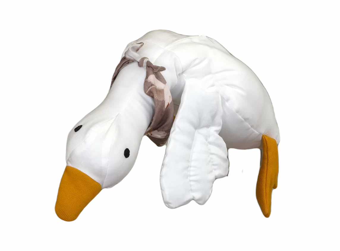 Decorative pillow cuddly goose