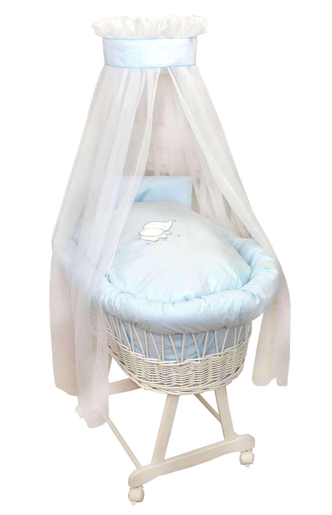 Moses basket with wicker bedding